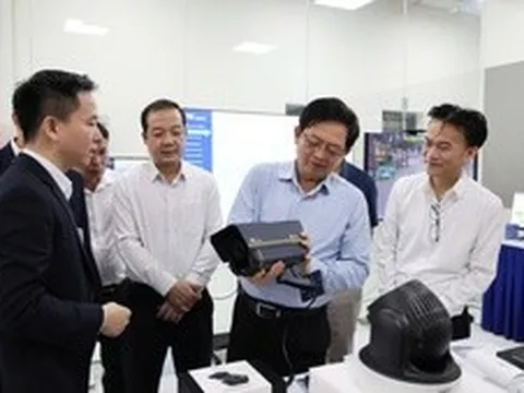 Phó Thủ tướng Hồ Quốc Dũng: Hoàn thiện thể chế, xây dựng 'đầu tàu' công nghệ để làm chủ camera AI