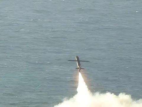 "Quái thú giá rẻ" TigerShark: Tên lửa không người lái 1.000 km thách thức chuẩn mực chiến trường