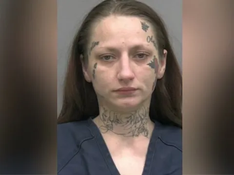 Pha sữa cho con bằng nước rửa kim tiêm ma túy, người mẹ bị bắt