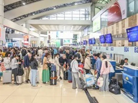 'Cháy' vé máy bay các chặng du lịch dịp Lễ 30/4-1/5