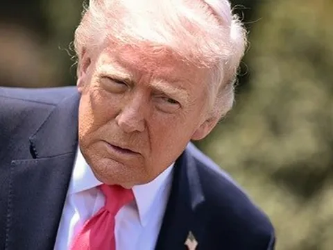 Tổng thống Donald Trump tiếp tục gửi thông điệp cứng rắn đến Iran