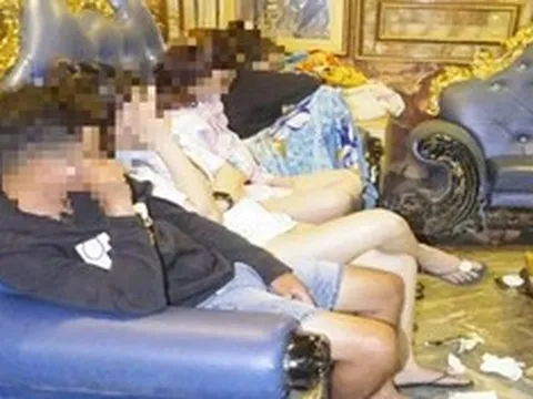 Tổ chức "bay lắc" tại quán karaoke, cựu Phó chủ tịch phường cùng nhân viên bị bắt quả tang