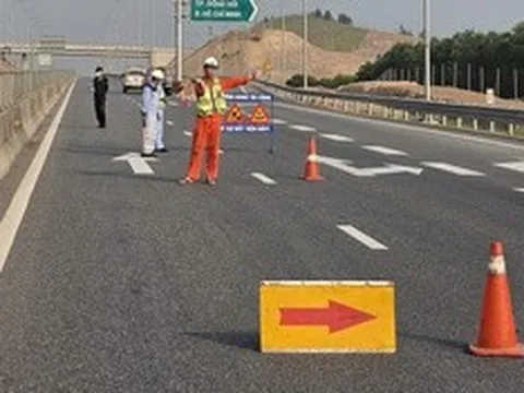 Đóng từng đoạn cao tốc Vũng Áng - Cam Lộ từ 22-26/4, tài xế cần lưu ý lộ trình