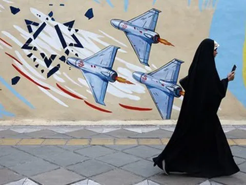 Mỹ kéo dài vô thời hạn thỏa thuận ngừng bắn với Iran