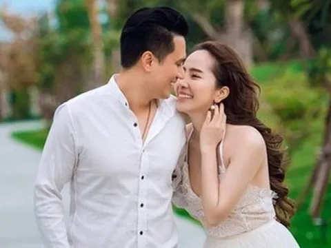 "Cá sấu chúa" Quỳnh Nga bất ngờ công khai thơm má Việt Anh