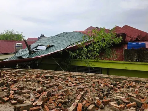 Giông lốc và mưa đá gây hư hỏng gần 8.000 ngôi nhà ở Thanh Hóa