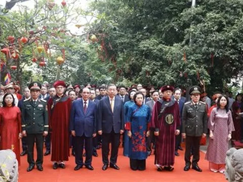 Tổng Bí thư, Chủ tịch nước Tô Lâm dâng hương tưởng niệm các vua Hùng