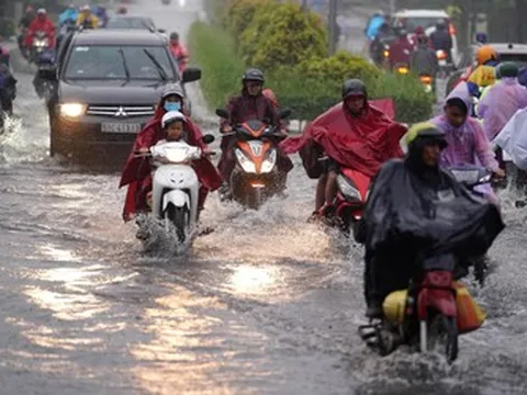 Dự báo thời tiết 26/4: Không khí lạnh dị thường tràn xuống, miền Bắc mưa dông kéo dài đến bao giờ?