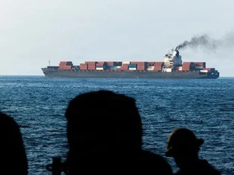 Đề xuất về eo biển Hormuz của Iran: Ông Donald Trump thảo luận với các cố vấn cấp cao