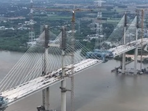 Sắp hợp long cầu dây văng tĩnh không cao nhất Việt Nam, gỡ "nút thắt" cao tốc Bến Lức - Long Thành