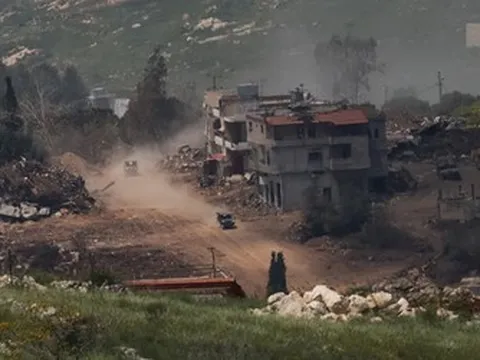 Israel không kích miền Đông Liban, mở rộng quy mô chiến dịch, phớt lờ thỏa thuận ngừng bắn