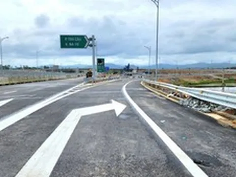 Phương tiện di chuyển thế nào trên 3 tuyến cao tốc qua miền Trung vừa thông xe?