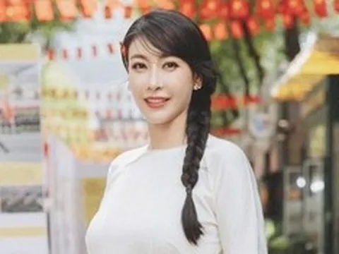 Cuộc sống ở tuổi 50 của người đẹp duy nhất đăng quang Hoa hậu Việt Nam khi mới 16 tuổi