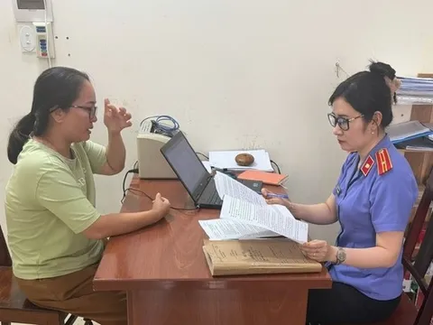 Nữ bác sĩ bị khởi tố vì lừa đảo hàng trăm triệu đồng