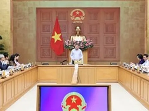 Quyết liệt cắt giảm thủ tục hành chính, phát triển toàn diện ngành văn hóa, thể thao và du lịch