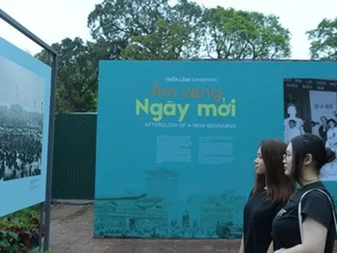 Gợi lại ký ức sau ngày thống nhất qua ảnh tư liệu quý