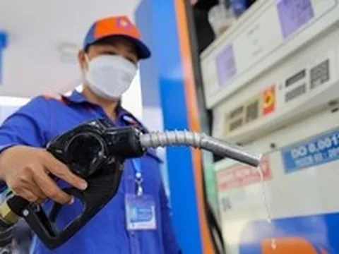 Đơn giản hóa, cắt giảm nhiều thủ tục hành chính, điều kiện kinh doanh trong lĩnh vực xăng dầu