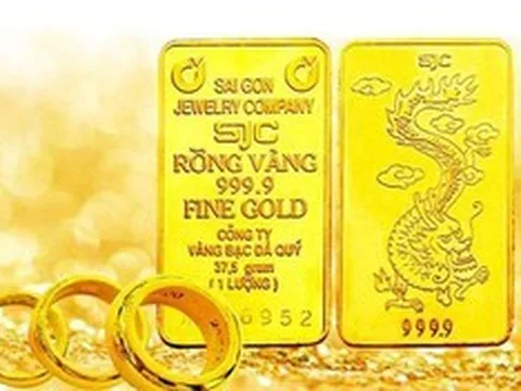 Giá vàng chiều nay (30/4): Đánh dấu mốc tháng vàng giảm mạnh, người mua lỗ hơn 10 triệu đồng/lượng