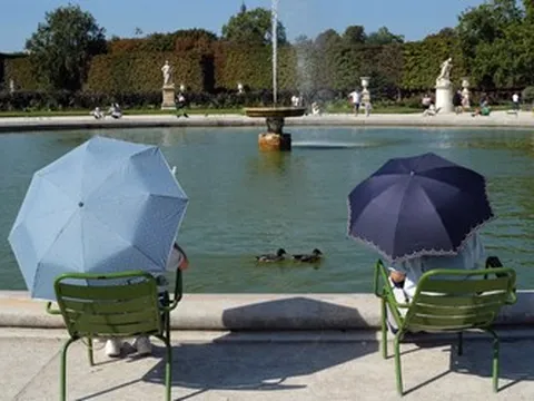 Khi châu Âu “nóng”