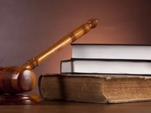 Tổng rà soát văn bản quy phạm pháp luật, hoàn thiện thể chế, khơi thông nguồn lực tăng trưởng