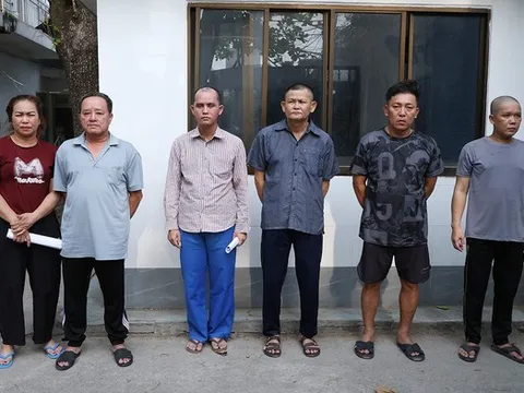 Khởi tố 6 đối tượng lừa bán "đồng đen" giả, chiếm đoạt hơn 300 triệu đồng