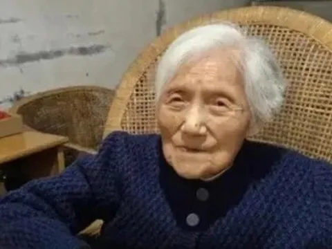 Cụ bà sống khỏe, minh mẫn, trẻ mãi không già nhờ bí quyết đơn giản, dễ làm