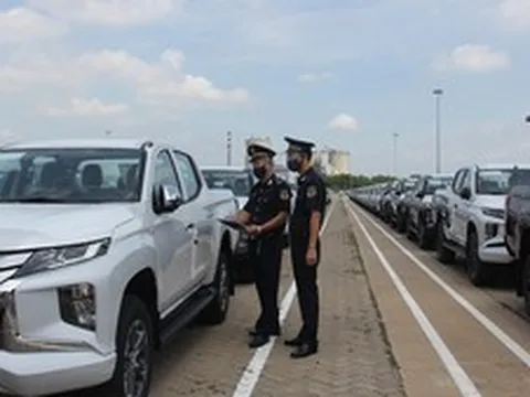 Hải quan bãi bỏ hàng loạt thủ tục rườm rà, triệt tiêu tận gốc “điểm nghẽn” gây chậm trễ quy trình thông quan