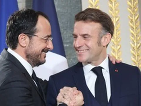 EU cân nhắc áp dụng điều khoản về phòng thủ tập thể cho Ukraine, triển vọng đến đâu?