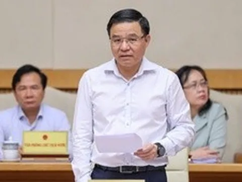 Bộ trưởng Bộ Công Thương: Nguồn cung xăng dầu và điện được bảo đảm, không để xảy ra gián đoạn