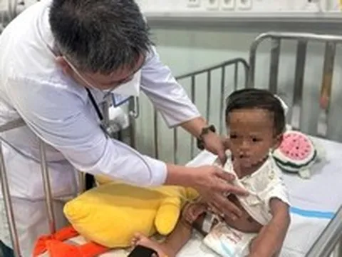 Bộ Y tế vào cuộc vụ bé trai 2 tuổi bị bạo hành tại TPHCM