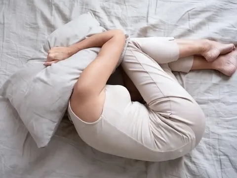 Người phụ nữ 56 tuổi bất ngờ tử vong, bi kịch bắt nguồn từ thói quen "cực độc" nhiều người tưởng tốt