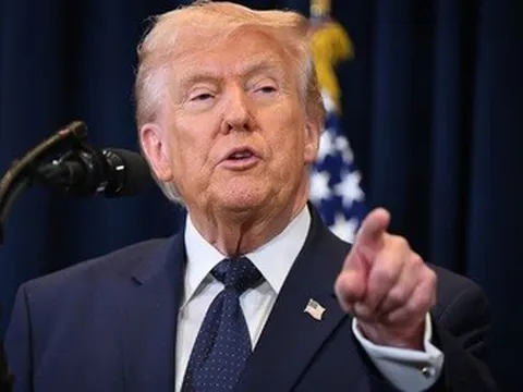 Ông Trump tuyên bố Iran sẽ bị ném bom ở "mức độ cao hơn nhiều" nếu không đồng ý thỏa thuận hòa bình