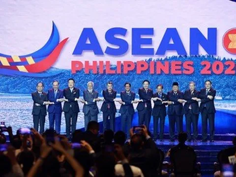 Thủ tướng Lê Minh Hưng bắt đầu các hoạt động tại Hội nghị Cấp cao ASEAN 48