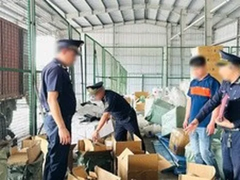 Hải quan phát hiện gần 15.000 mỹ phẩm, hàng hiệu nghi giả mạo