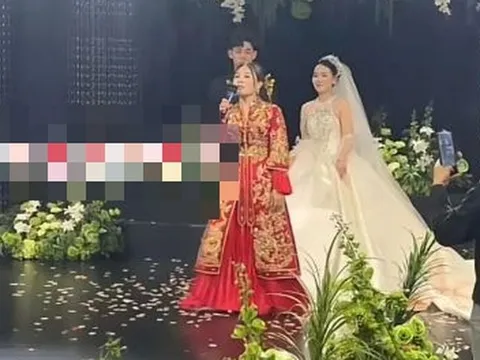 Đang tổ chức đám cưới, mẹ chú rể có hành động "lạ" khiến cô dâu tái mặt