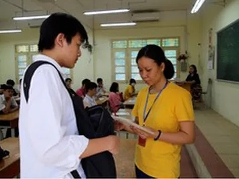 Hà Nội: Giáo viên chấm thi được nhận tiền công cao nhất đến 1,23 triệu đồng/ngày