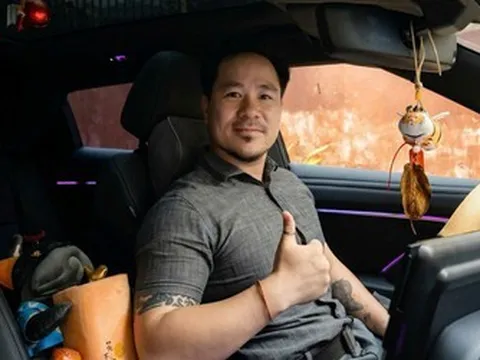 Sau gần 20 năm đi xe xăng, chủ xe chọn VinFast VF 7 vì “giá trị nhận được vượt xa mong đợi”