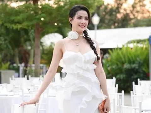Sắc vóc "vạn người mê" của Hoa hậu Phan Thị Mơ, tuổi 36 vẫn độc thân