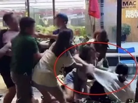 Công an vào cuộc vụ 2 cô gái tố bị quấy rối, hành hung ở Hà Nội
