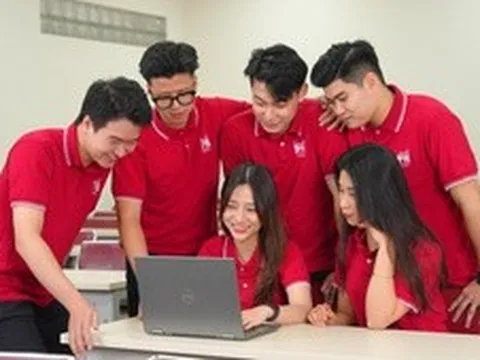 HSB là trường công lập đầu tiên của Việt Nam đạt QS Stars 5 Stars