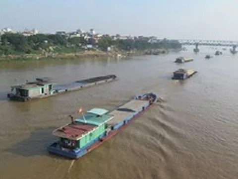 Cảnh báo nguy hiểm trên luồng đường thủy từ Quảng Ninh đến Ninh Bình