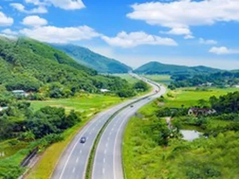 Ưu tiên mở rộng cao tốc 2 làn xe lên quy mô hoàn chỉnh