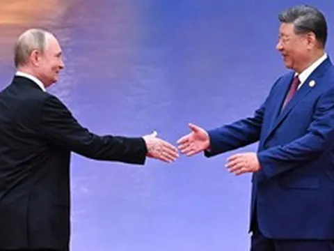 Ông Putin gọi ông Tập Cận Bình là “người bạn thân quý”