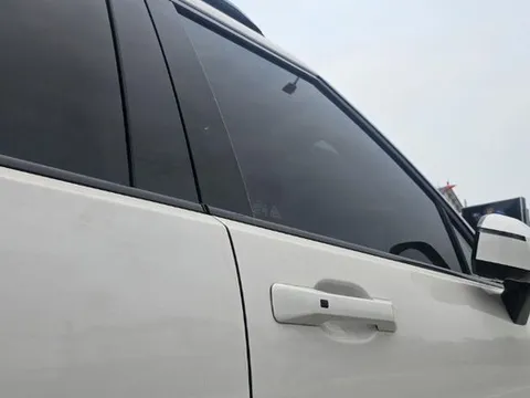 Bé gái 2 tháng tuổi tử vong sau khi bị mẹ bỏ lại trong ô tô giữa trời nắng nóng