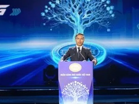 Ngành ngân hàng thi đua tăng tốc chuyển đổi số