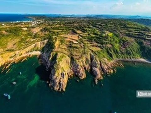 Khám phá ngôi làng đá 500 tuổi kỳ bí, hoang sơ bên bờ biển Đắk Lắk