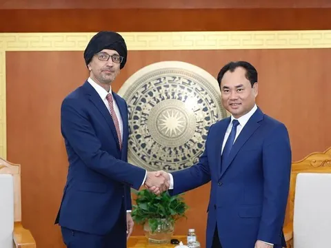 Singapore cam kết hỗ trợ Việt Nam thực hiện mục tiêu tăng trưởng kinh tế "hai con số"