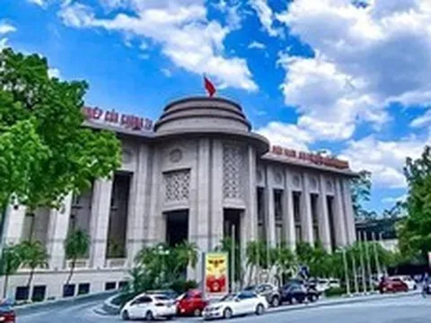 NHNN siết kỷ luật thị trường tiền tệ, yêu cầu giảm lãi suất