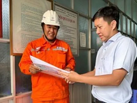 EVNSPC: Tăng cường thực hành tiết kiệm điện tại nơi làm việc