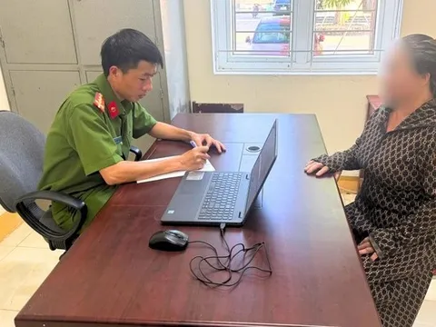 Bị số điện thoại 0948913212 yêu cầu chuyển 1,2 tỷ đồng để "phục vụ điều tra", người phụ nữ liền báo công an